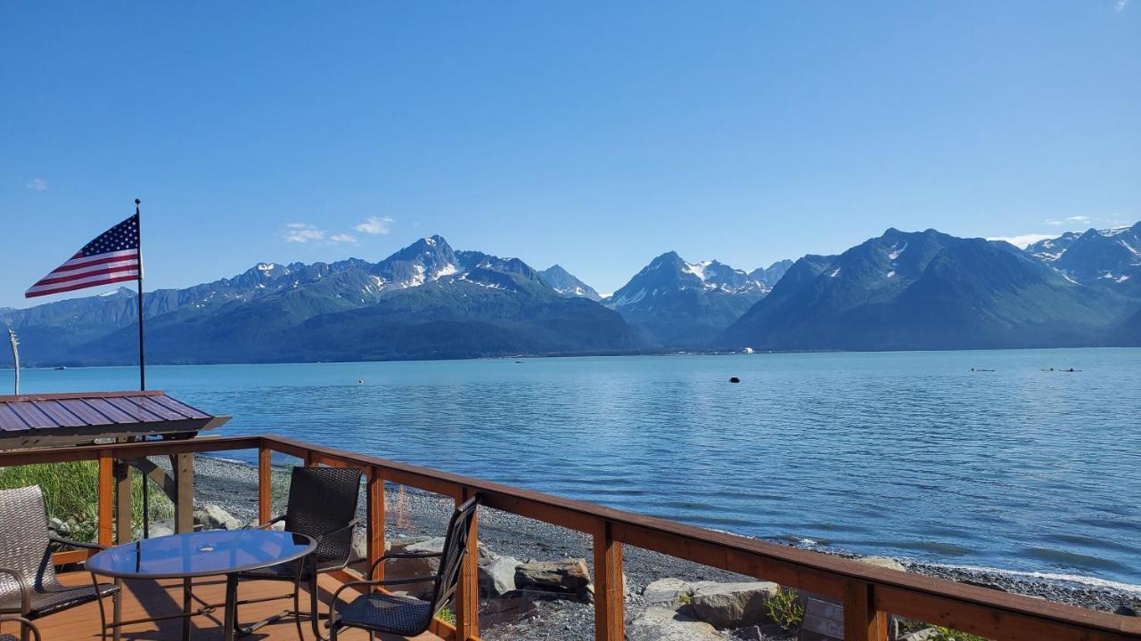 Resurrection Lodge On The Bay Seward Exteriör bild